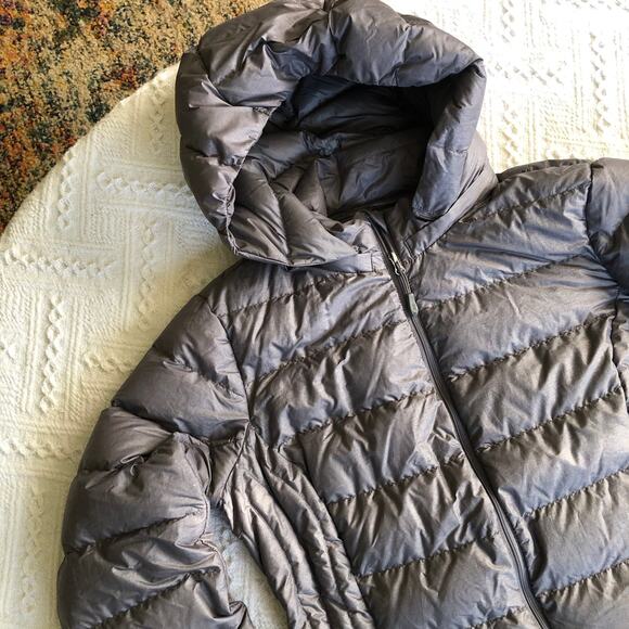 Heat Keep Down Filled Hooded Puffer Jacket Women's Small Gray Packable Gorpcore - Picture 2 of 9